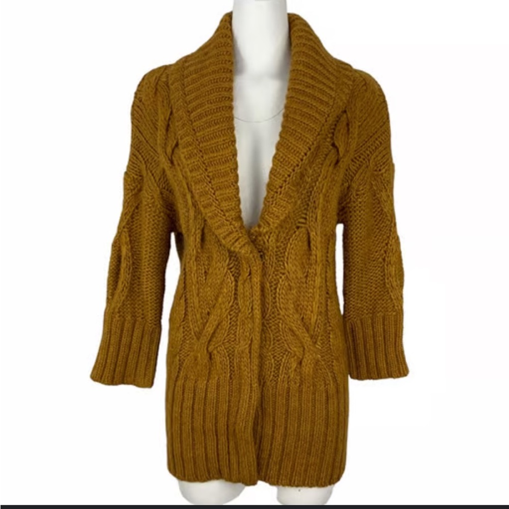 Loft cable knit